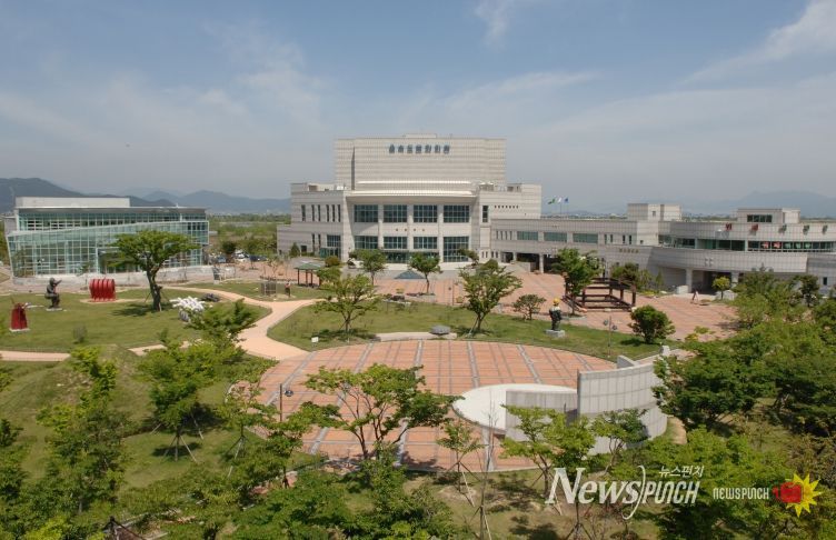 을숙도문화회관 전경