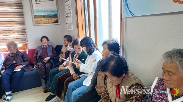 2026년 치매보듬마을사업 설명회 및 치매인식도 조사 실시.(각남사1리 마을회관)