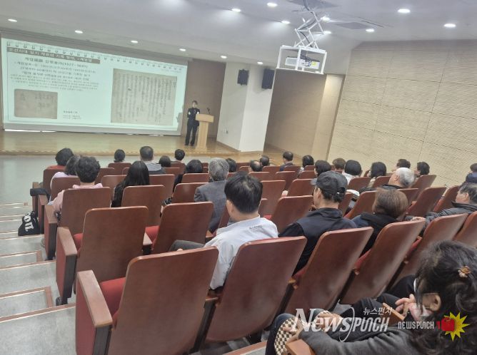 함안복합문학관, 한국국학진흥원 최은주 국학자원총괄실장 초청 한학 특강 성료