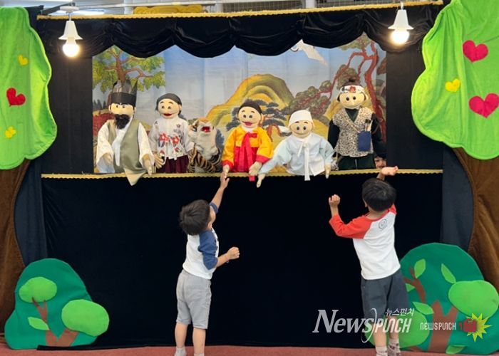 전주시 삼천도서관, 책과 공연을 함께 즐기는 ‘토요가족극장’ 운영