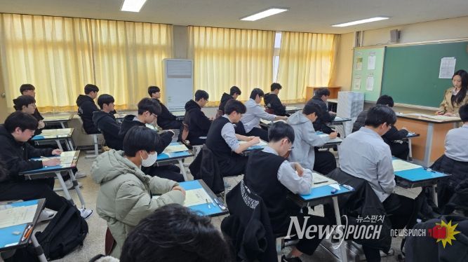 전국연합학력평가에 충북 3만 4,924명 응시