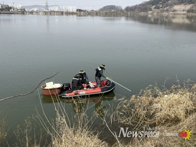 시흥시 물왕호수 벚꽃 만개 앞두고 봄맞이 환경정비 완료