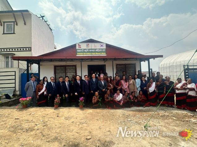 철원군수 이현종, 주네팔대한민국대사 박태용, 네팔랄릿푸르시 시장, 여성단체 회장