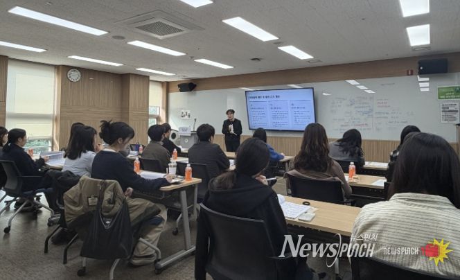 광명시, 민원 행정 신뢰도 높인다… 동 행정복지센터 민원담당자 직무 교육 마쳐