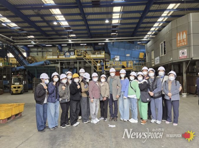 시흥시 목감동 통장협의회, 환경미화타운·도시정보통합센터 현장견학 실시