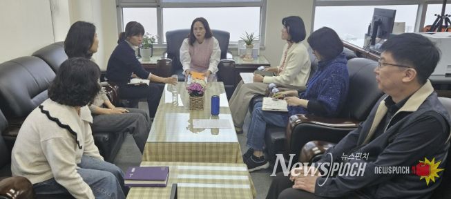 수원시 팔달구 화서1동, ‘현장의 목소리를 듣다’... 공무직 직원과 소통 간담회 개최