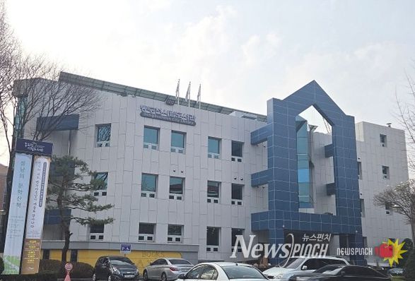 동두천시, 시니어가 전하는 따뜻한 책 이야기 '은빛독서나눔' 운영