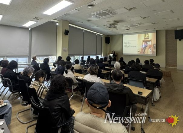 과천시, 도서관의 날 맞아 독서문화 행사 운영