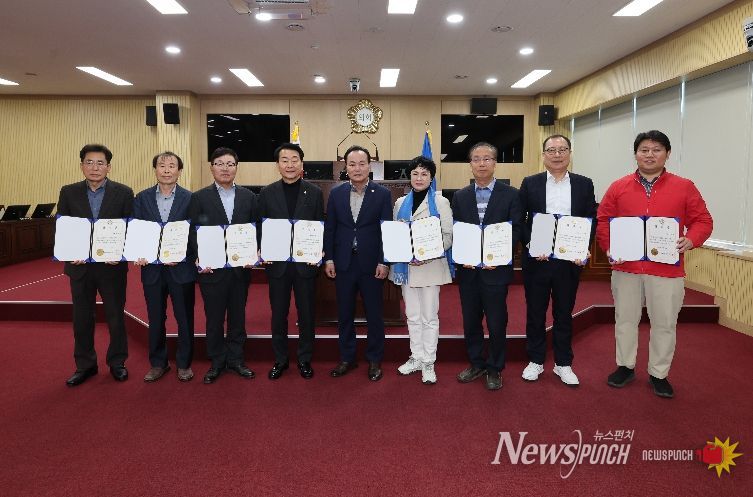 청주시의회, 2025회계연도 결산검사위원 위촉