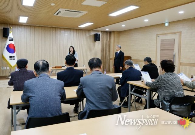 노인일자리 시범사업 '인생이야기 기록 작가단' 운영