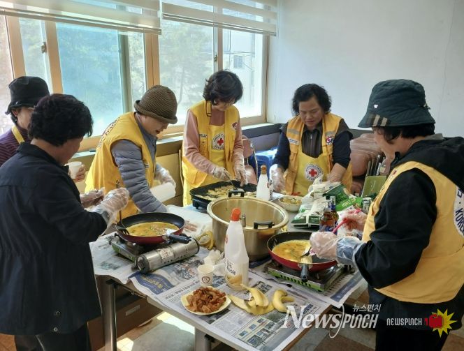 괴산군 청천면, 저소득 홀몸노인에 사랑찬(餐) 밑반찬 지원사업 추진