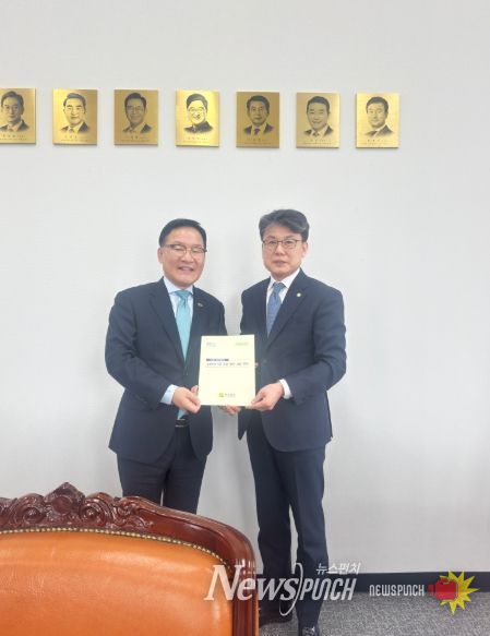 진성준 예결위원장