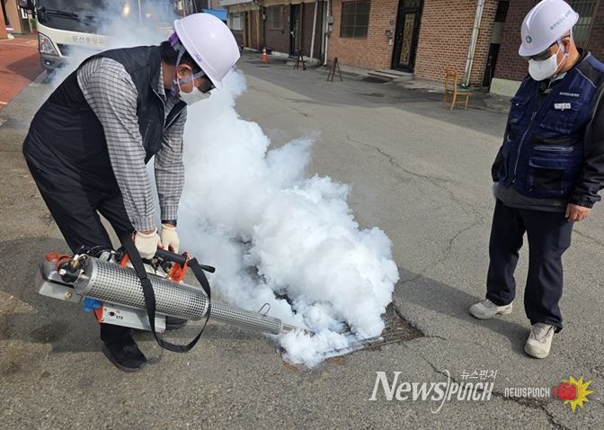 파주시, 시가지 하수구 해빙기 방역사업 추진