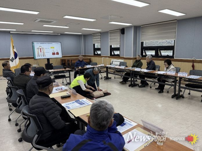 '경로당을 지키는, 이웃을 지키는!' 수원시 권선구, 찾아가는 경로당 맞춤형 교육 진행