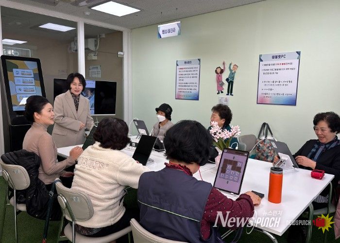부천시원미노인복지관, 디지털 기기를 활용한 ‘브레인오락실’ 운영