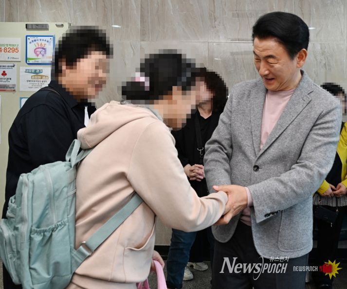 의정부시 관내 장애인보호작업장 솔빛터가 이용 장애인 31명과 함께 4월 14일부터 3박 5일간 자립 역량 강화를 위한 베트남 해외 문화체험 및 견학을 실시한다.